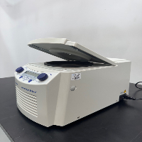 Eppendorf 5415R Refrigerated Centrifuge image 1